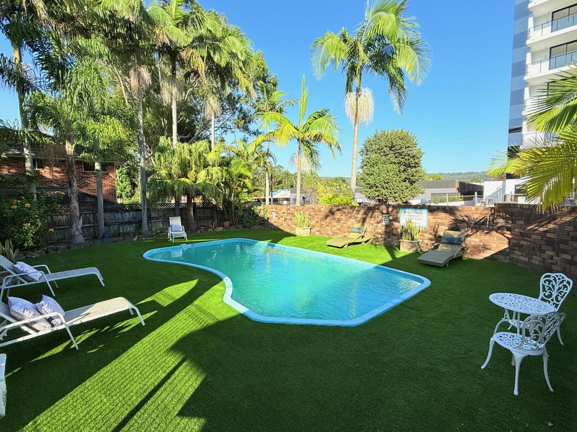Gosford Palms Motor Inn Exterior photo